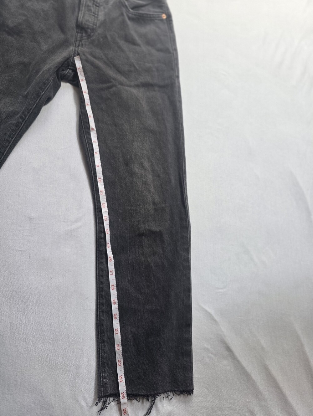 Levi's 501 Original Black Jeans Raw Hem Button Fly Women's W24 L26 - Picture 8 of 8
